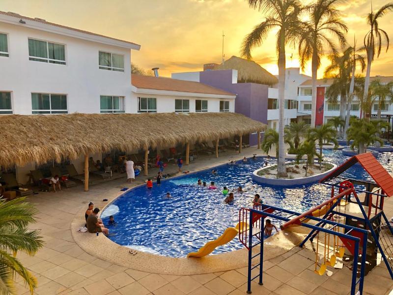 מלון La Isla Huatulco מראה חיצוני תמונה